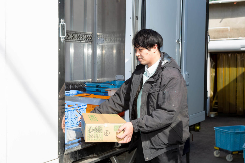 先輩社員の写真