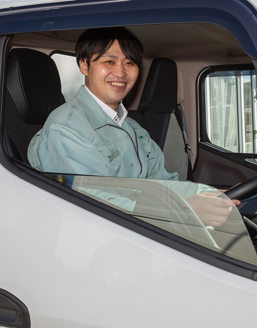 先輩社員の写真